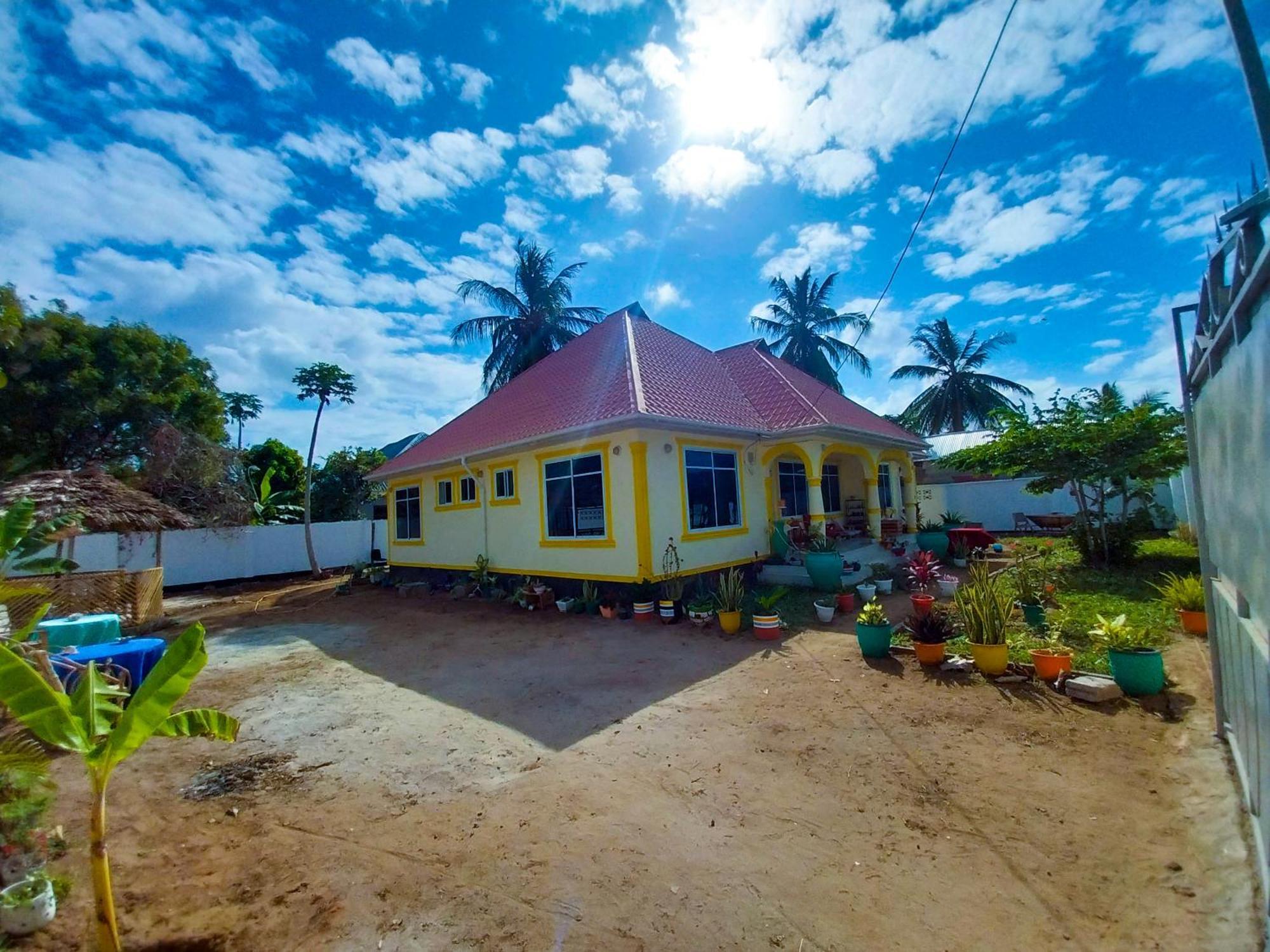 L&J Modern Backpackers Kigamboni Beach House Bed & Breakfast Dar es Salaam Luaran gambar