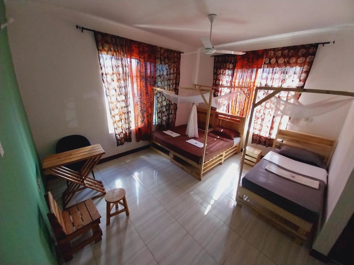 L&J Modern Backpackers Kigamboni Beach House Bed & Breakfast Dar es Salaam Luaran gambar